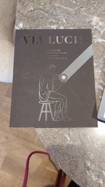 VIA LUCIS