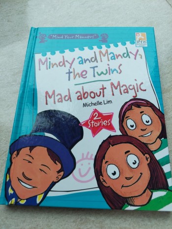 Mindy and Mandy the twins mad about magic