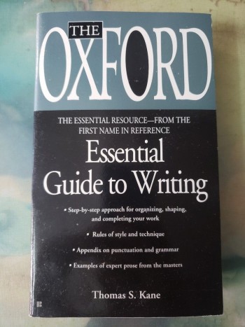 Oxford Essential Guide to Writing