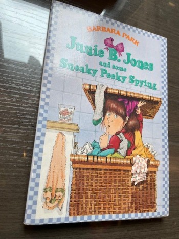 Junie B. Jones: Sneaky Peeky Spying