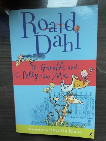 Roald Dahl: The Giraff and the Pelly and Me