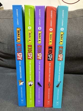 KID SPY 1-5 硬皮全套