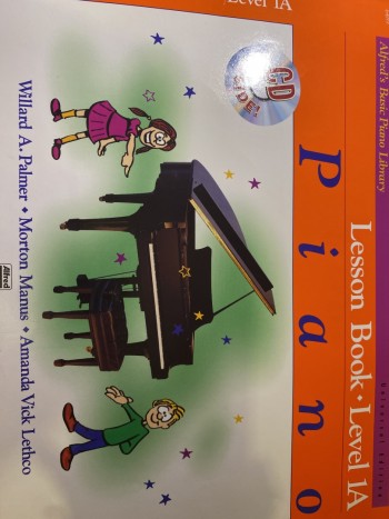 Lesson Book•Level A (Piano)