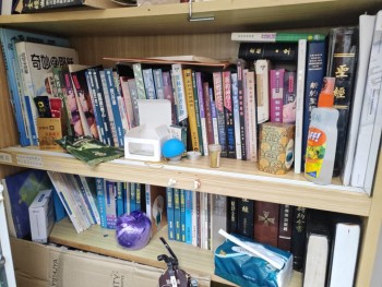 不同種類 釋經 系統神學 靈修書籍 等等