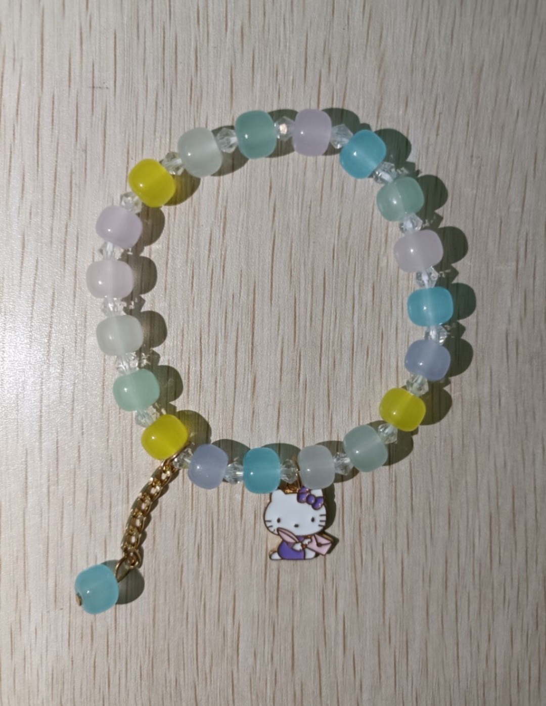 [ DIY ] 手作 Hello Kitty 玻璃珠手鍊 ( 連包裝袋 )