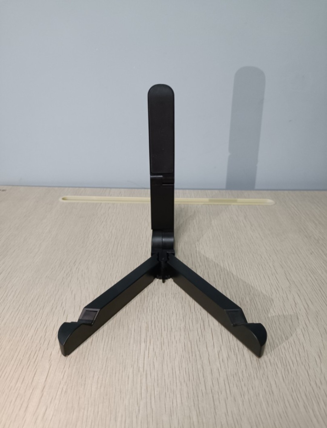 電話 / 手機 / 平板電腦支架 ( Phone / Laptop Stand ) ( 連透明包裝袋 & 防潮珠 )