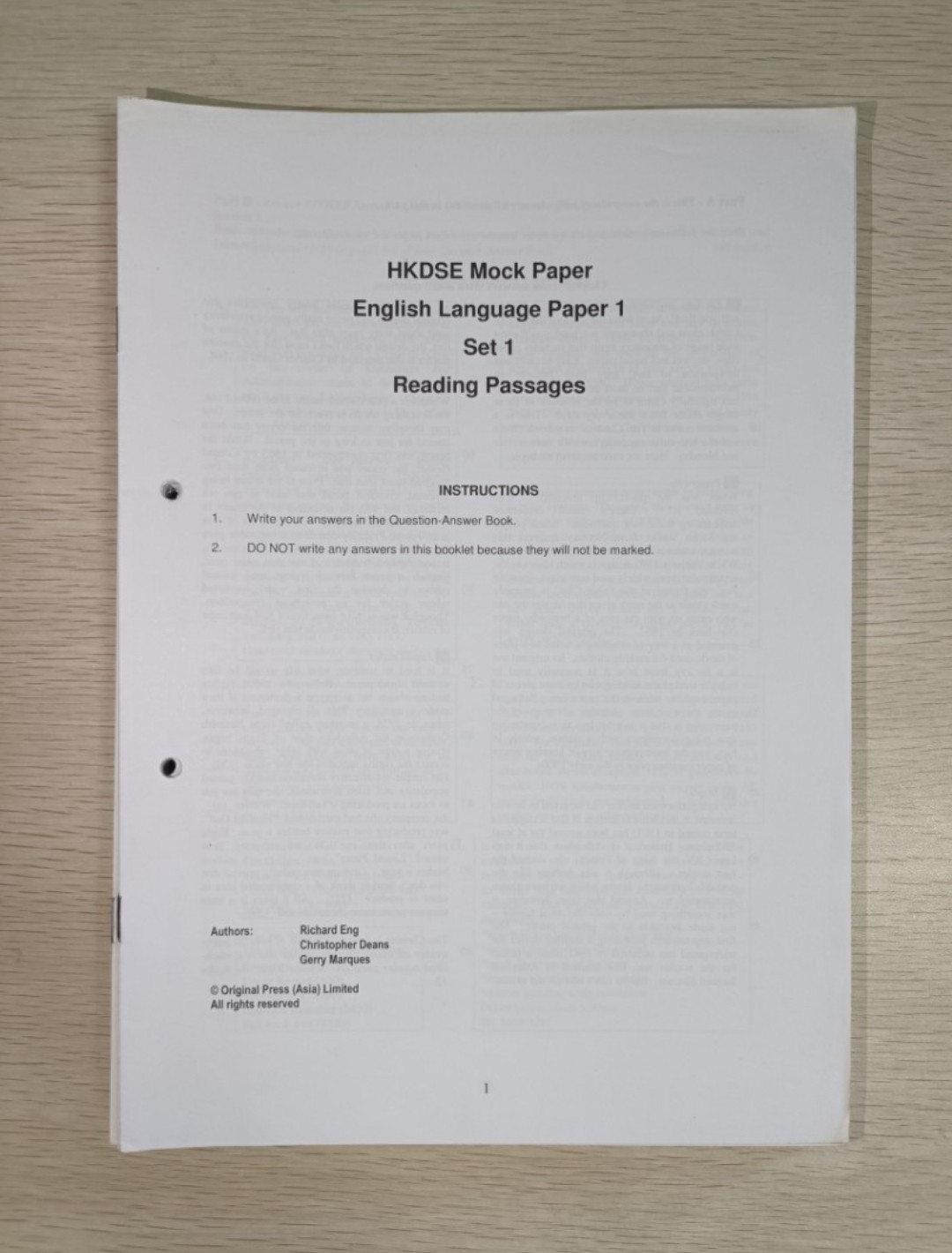 [ DSE ] Mock Paper English Language Paper 1 ( Set 1-8 ) ( Reading Passages & Question-Answer Book & Answer key and explanation ) ( 全齊 )