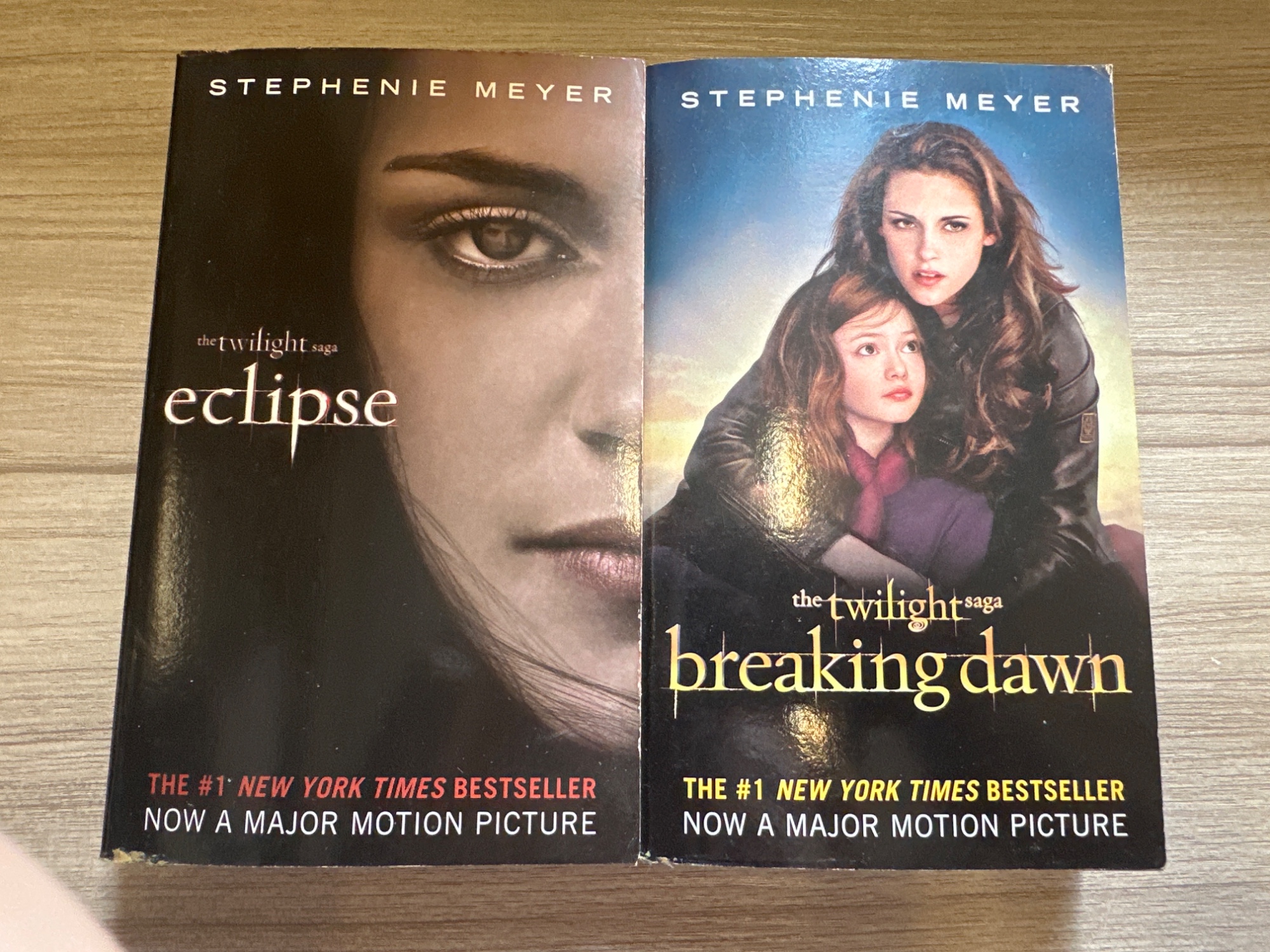 暮光之城系列小說 (Eclipse / Breaking Dawn)