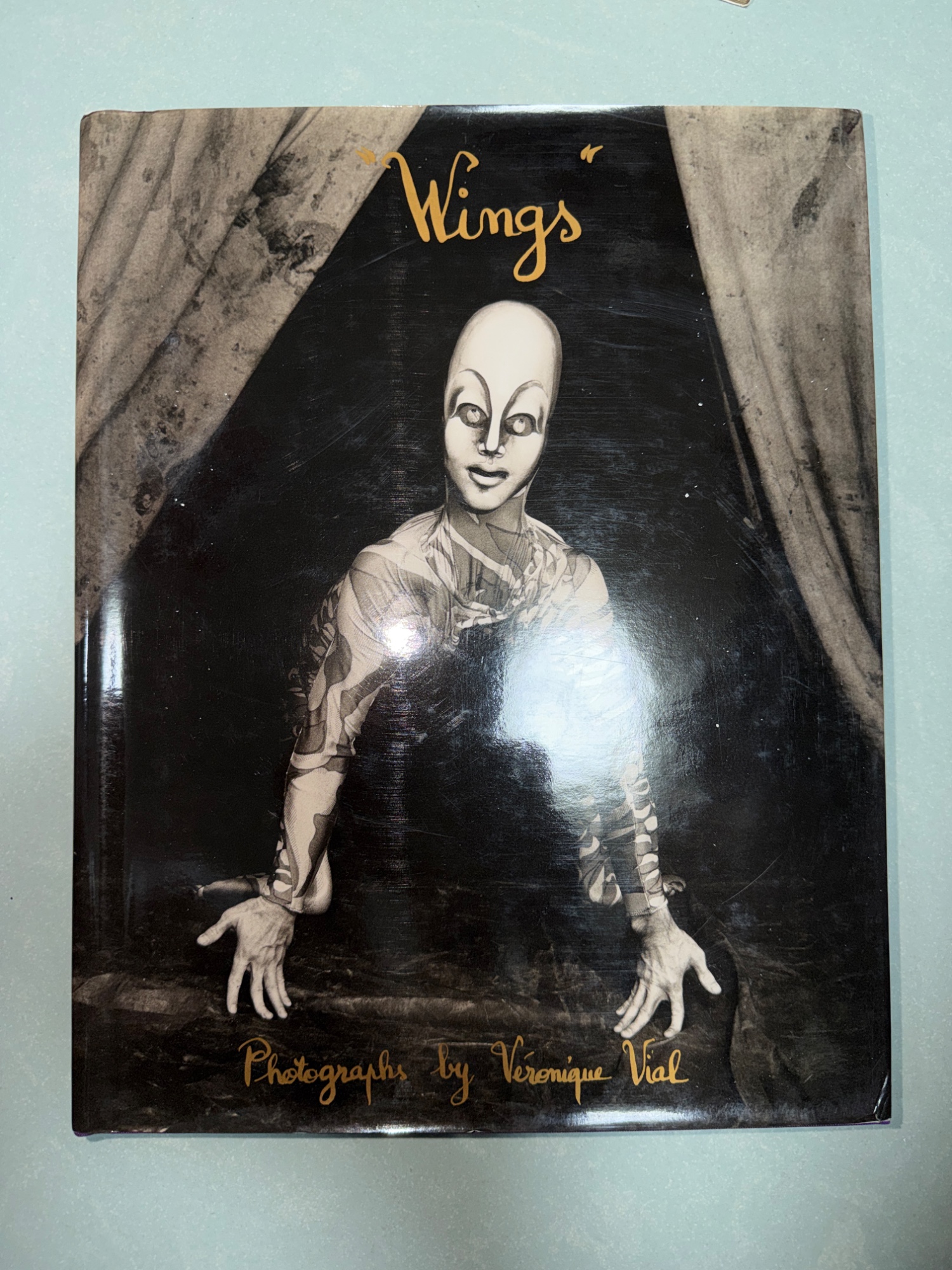 Wings 攝影集